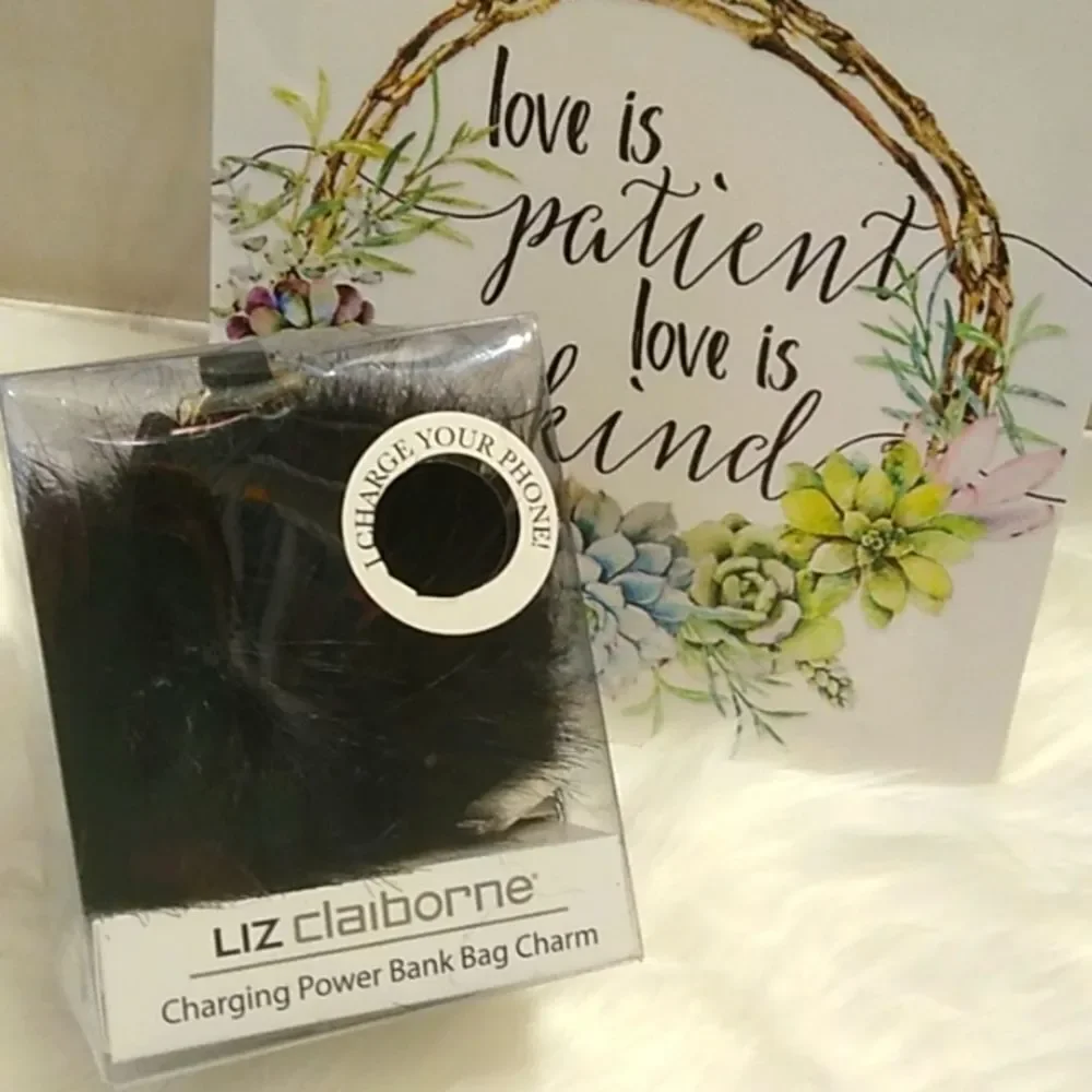 NWT Liz Claiborne Charging Power Bank Bag Charm.